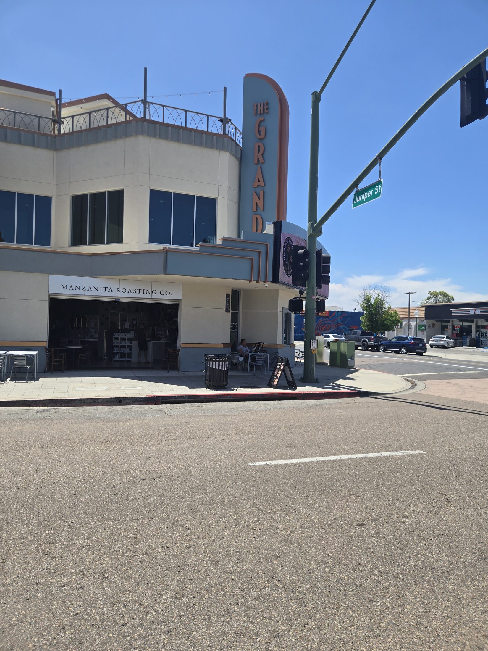 Grand Avenue streetscape in Old Escondido